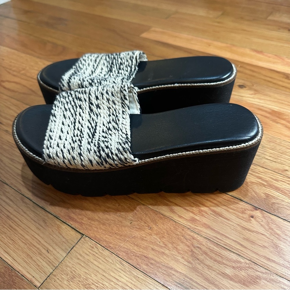 Dirty Laundry Pivot Platform Slide Sandal Y2K Size 7‎